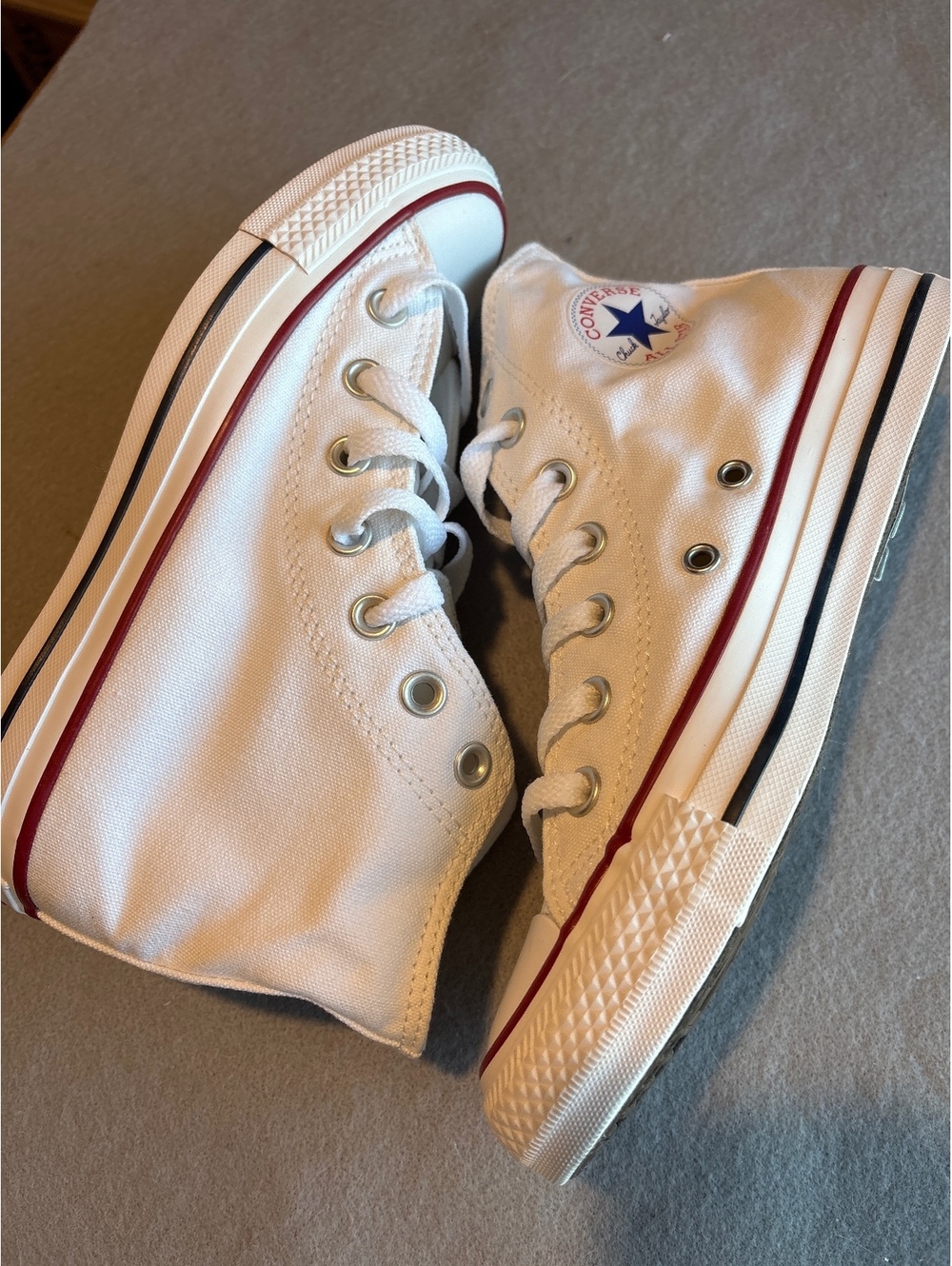 Converse Chuck Taylor All Star White High Top Size 6